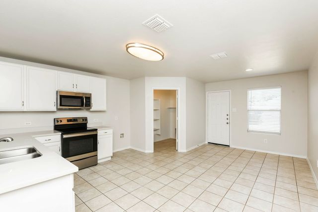 1132 Boxwood Drive, Crowley, TX 76036