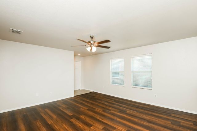 1132 Boxwood Drive, Crowley, TX 76036