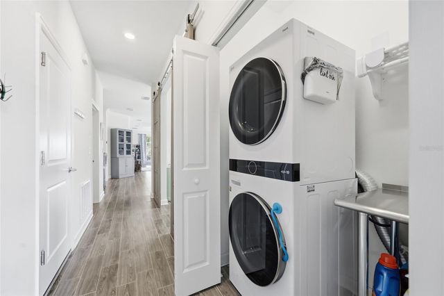 2872 ATTWATER LOOP, Winter Haven, FL 33884