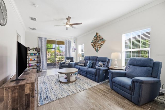 2872 ATTWATER LOOP, Winter Haven, FL 33884