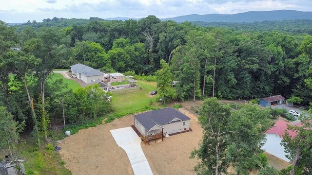 2602 S Dixie Hwy, Dalton, GA 30720