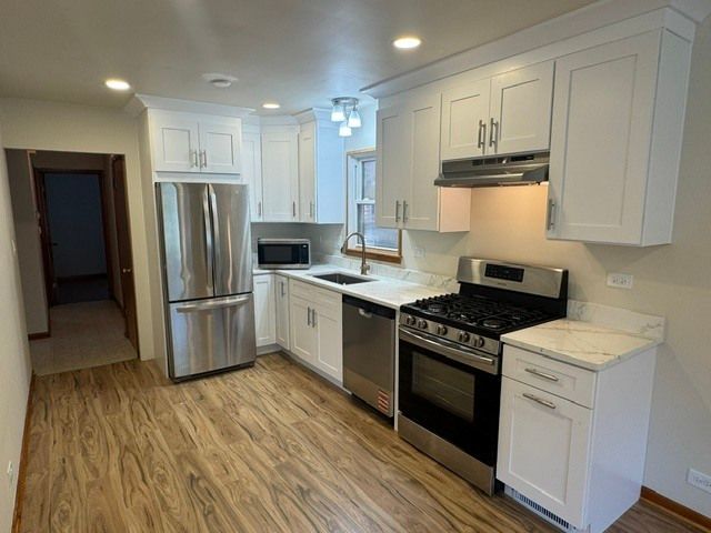 7042 Pershing Road, Berwyn, IL 60402