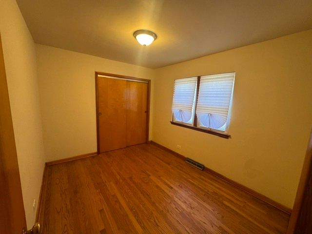 7042 Pershing Road, Berwyn, IL 60402