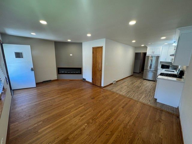 7042 Pershing Road, Berwyn, IL 60402