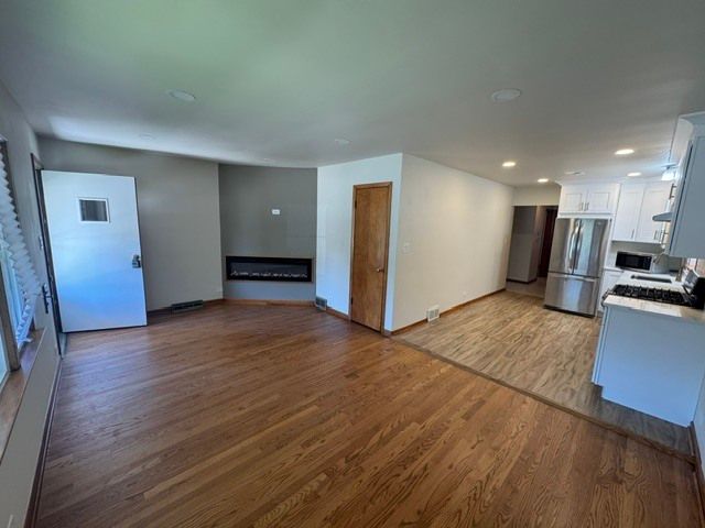 7042 Pershing Road, Berwyn, IL 60402