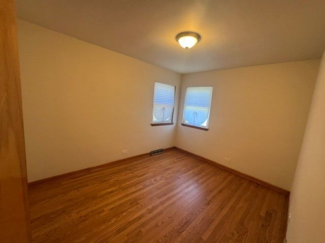 7042 Pershing Road, Berwyn, IL 60402