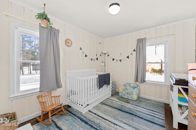 2240 Rosendale Road, Niskayuna, NY 12309