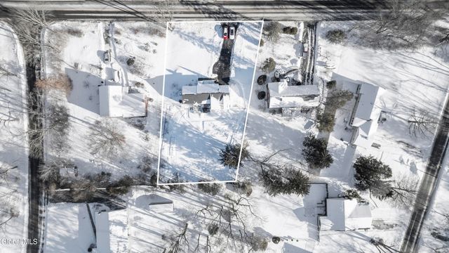 2240 Rosendale Road, Niskayuna, NY 12309