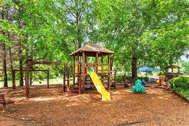 105 Leyland Court, Fayetteville, GA 30215
