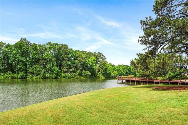 105 Leyland Court, Fayetteville, GA 30215