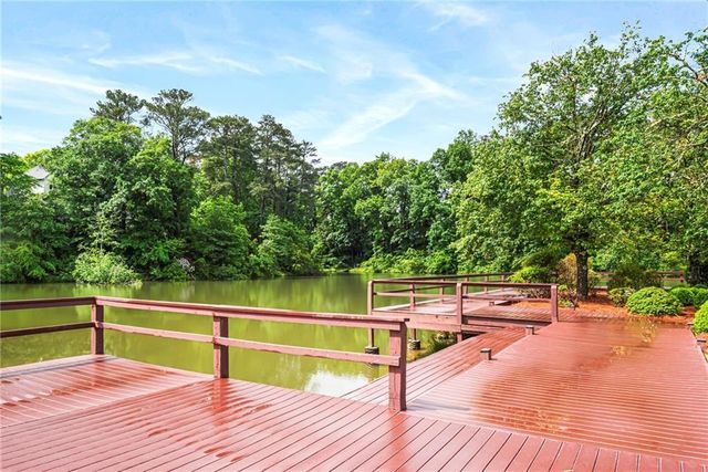 105 Leyland Court, Fayetteville, GA 30215