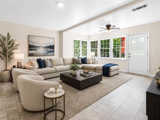 105 Leyland Court, Fayetteville, GA 30215