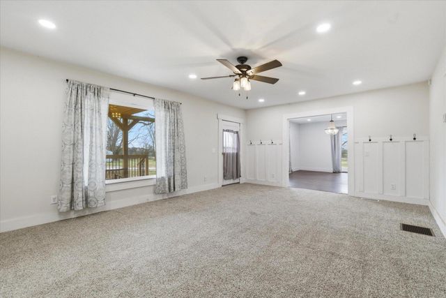 1105 Clouse Street, Mountain Grove, MO 65711