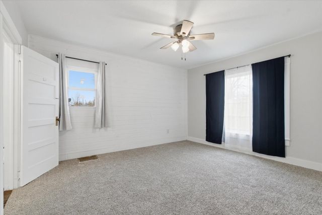 1105 Clouse Street, Mountain Grove, MO 65711