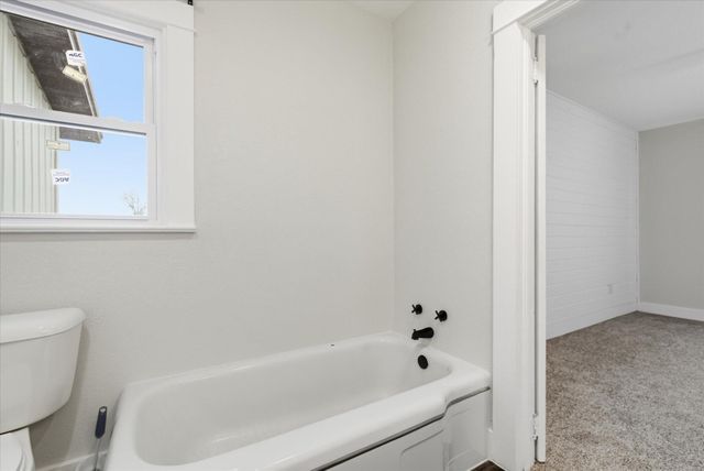 1105 Clouse Street, Mountain Grove, MO 65711