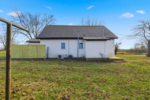 1105 Clouse Street, Mountain Grove, MO 65711