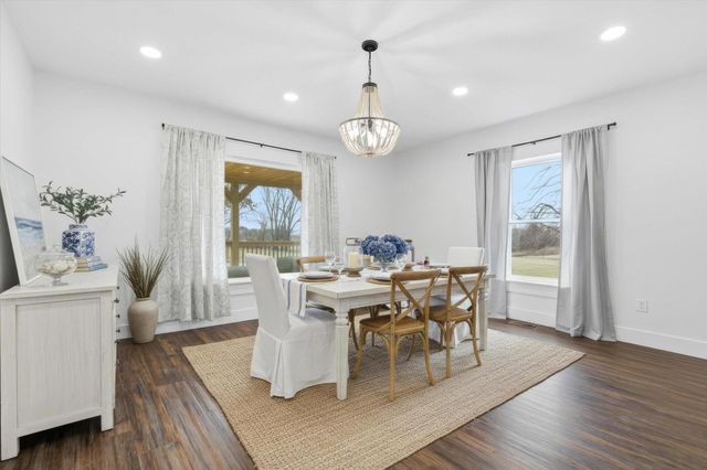 1105 Clouse Street, Mountain Grove, MO 65711