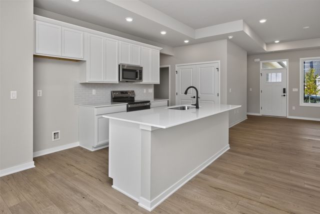 1612 Garland Avenue, Norwalk, IA 50211