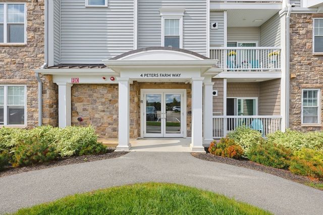 4 Peters Farm Way 409, Westborough, MA 01581