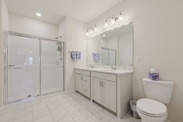 4 Peters Farm Way 409, Westborough, MA 01581