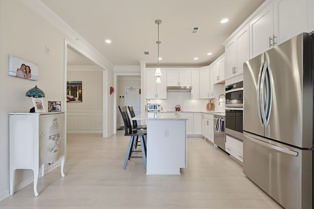 4 Peters Farm Way 409, Westborough, MA 01581
