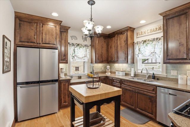 1011 Russet STREET, Racine, WI 53405