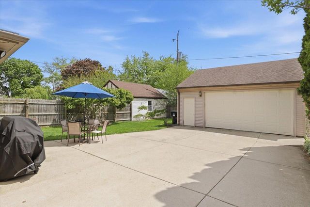 1011 Russet STREET, Racine, WI 53405