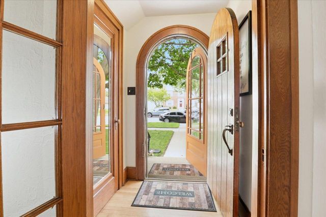 1011 Russet STREET, Racine, WI 53405