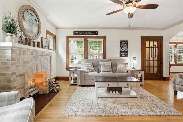 1011 Russet STREET, Racine, WI 53405