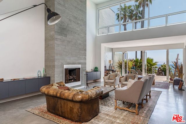 27428 Pacific Coast Highway, Malibu, CA 90265