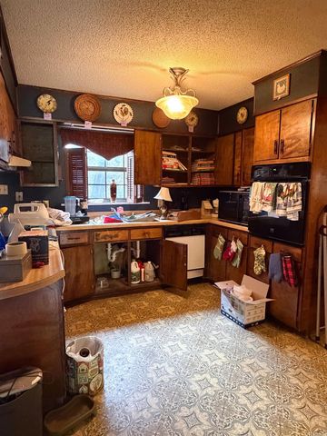 2107 Rosemond Avenue, Jonesboro, AR 72401