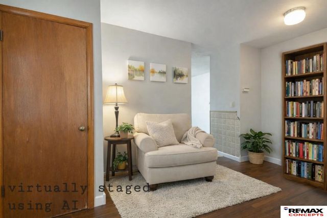 4221 N 11 Street, Lincoln, NE 68521