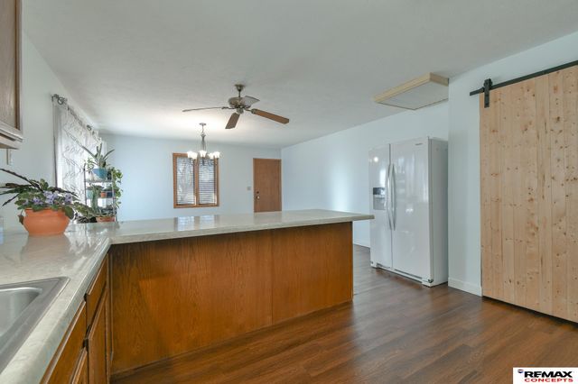 4221 N 11 Street, Lincoln, NE 68521