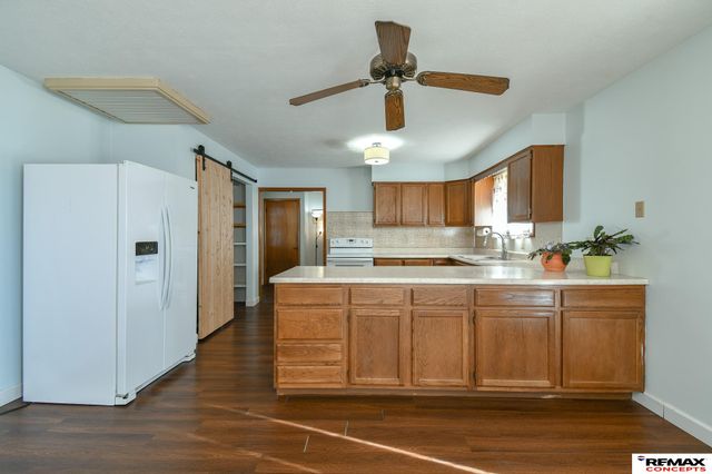 4221 N 11 Street, Lincoln, NE 68521