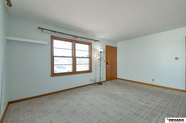 4221 N 11 Street, Lincoln, NE 68521