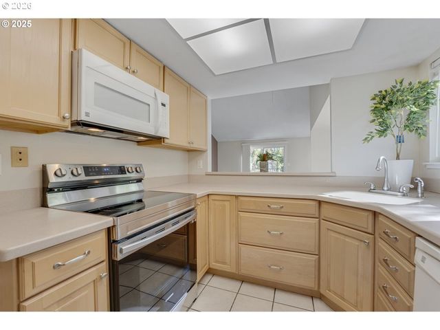 11656 Sw BOONES BEND Dr 11656, Beaverton, OR 97008