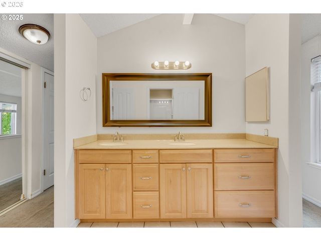 11656 Sw BOONES BEND Dr 11656, Beaverton, OR 97008