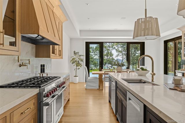 1775 Point Pleasant Road, Mattituck, NY 11952