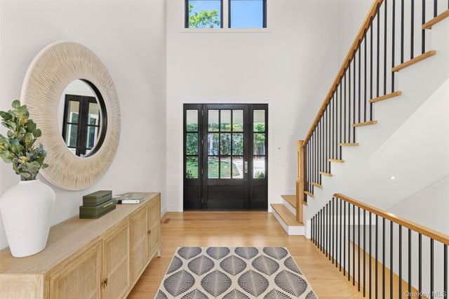 1775 Point Pleasant Road, Mattituck, NY 11952