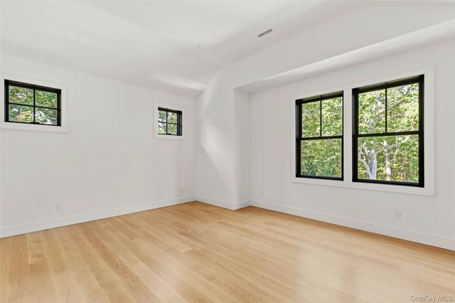 1775 Point Pleasant Road, Mattituck, NY 11952