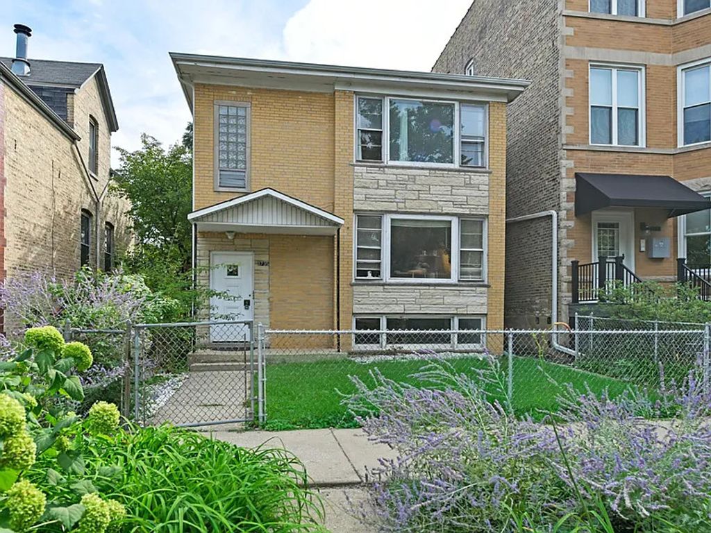 2735 N Mozart Street GARDEN, Chicago, IL 60647