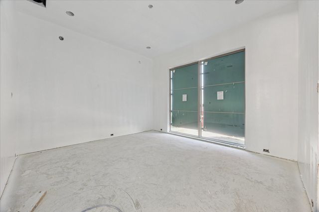 515 W 33rd Street, Houston, TX 77018