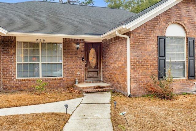 226 Cherokee Trail, Hinesville, GA 31313