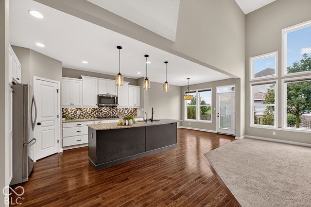 3659 Snowdon Drive, Westfield, IN 46074