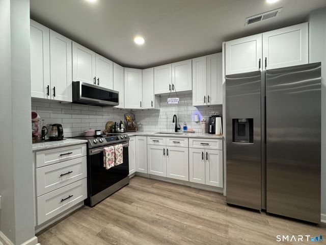 30 Stevens Street 109, Bridgeport, CT 06606