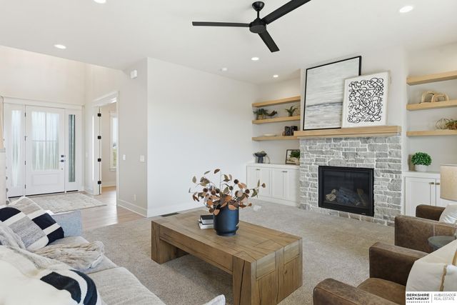 12610 S 79th Street, Papillion, NE 68046