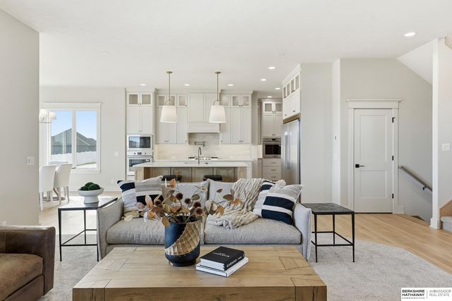 12610 S 79th Street, Papillion, NE 68046