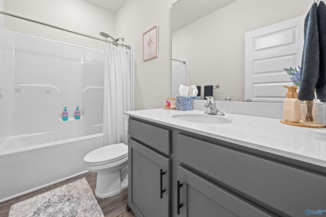 201 Paul Drive, Brownsboro, AL 35741