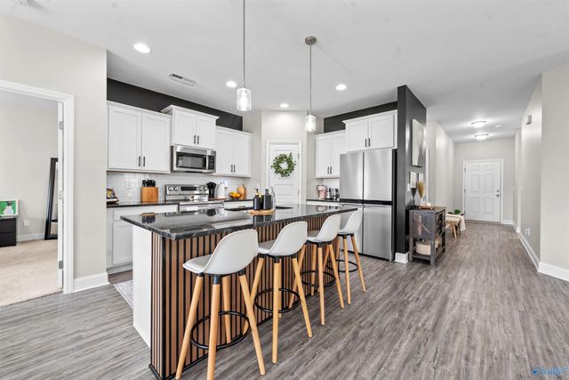 201 Paul Drive, Brownsboro, AL 35741