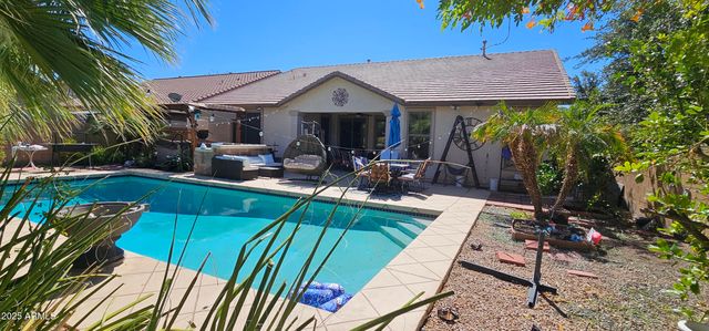 2218 W MAGDALENA Lane, Phoenix, AZ 85041